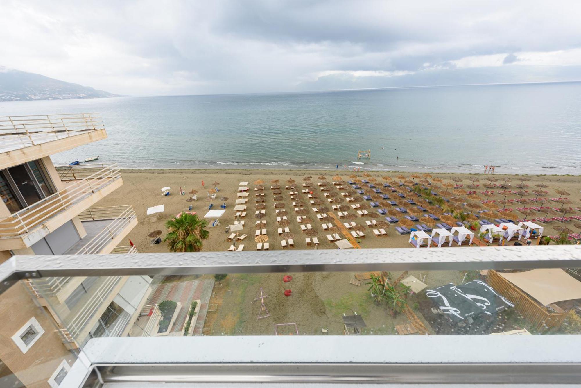 Sea & Sand Vlore Exterior photo